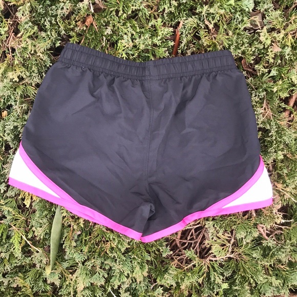 Under Armour Heat Gear Athletic Shorts Pink Plaid - Picture 3 of 15